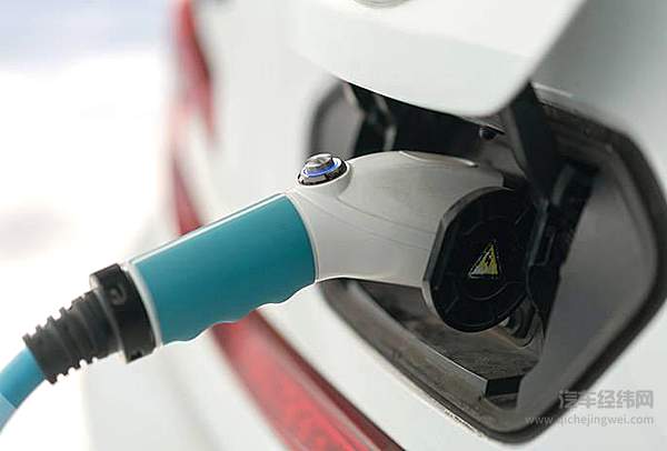 发改委：国内成品油价格暂不调整