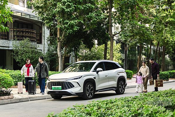 15万以内家用SUV 星途瑶光C-DM与宋L-DM-i你选哪一个？