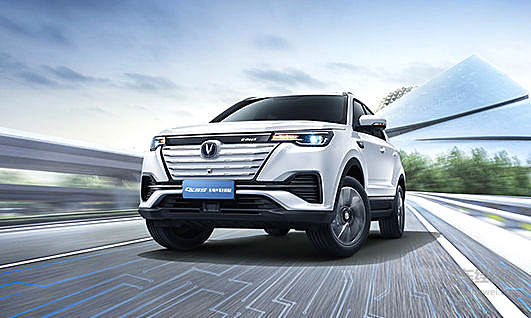 长安CS55 E-Rock“老瓶装新醋” 续航605Km跨省旅行不是难题