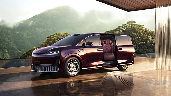 40万级大型MPV二选一 智界V9与极氪009谁更有性价比？