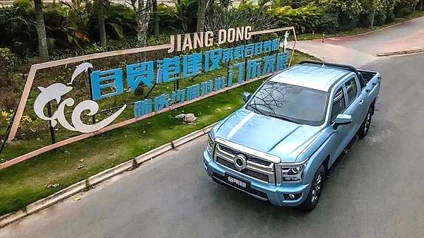 创业新装备10万元级自动挡皮卡金刚炮正式上市