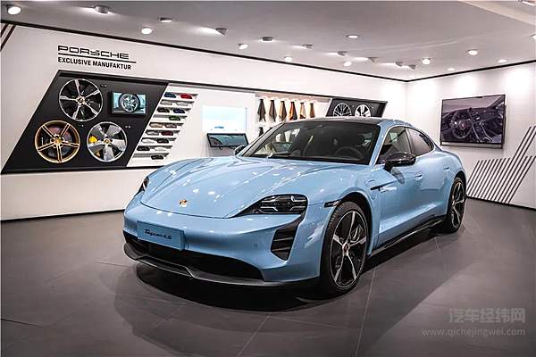 诠释保时捷的经典与未来 911 Targa 4S 经典重现特别版亮相