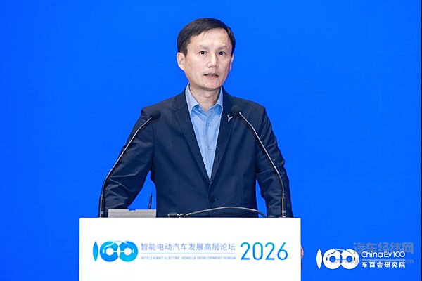 从产品到企业全面智能化——蒋焘分享岚图AI赋能实践与布局