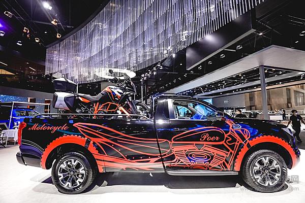 交车、上新两不误 两年20万台的长城炮速度燃爆成都车展
