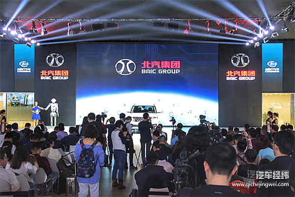 广州车展再现《战狼Ⅱ》同款越野车 北汽集团打造2017年度精品盛典