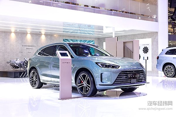 卖点全来自华为 赛力斯有技术就是豪横？