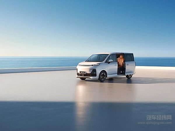 6.98万元起享15万级体验，向上V6新一代全能MPV正式上市