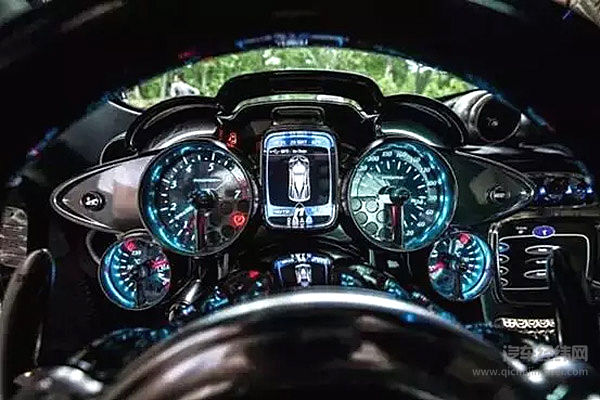 帕加尼Huayra