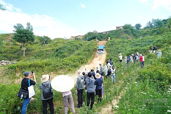 国内首个越野超级IP——“越野越行”上汽商用车越野体验营夏季站启动