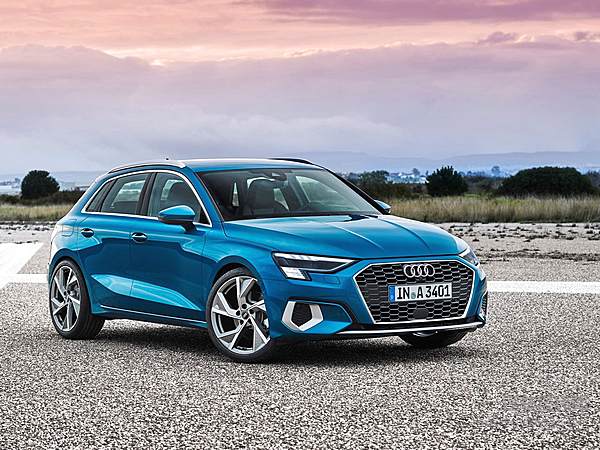 奥迪拥抱新时代 ：A3  Sportback及e-tron家族网络全球首秀   