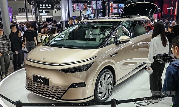 小鹏X9首发 中大型MPV真的可以年轻化吗？