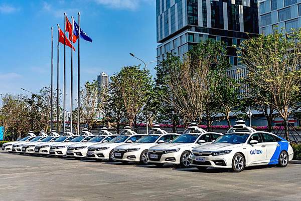 用于道路行驶测试的Accord、Inspire车型