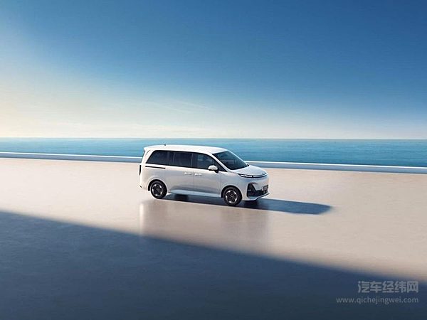 6.98万元起享15万级体验，向上V6新一代全能MPV正式上市