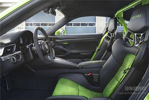 北京车展亮相：赛道精神领袖 新款保时捷911 GT3 RS