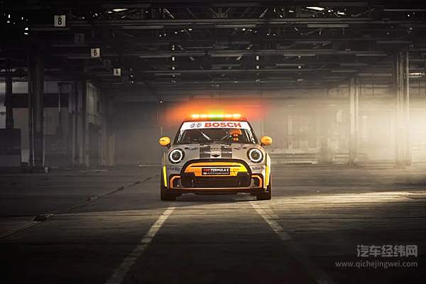 MINI Electric Pacesetter 宝马发布2021赛季电动方程式安全车