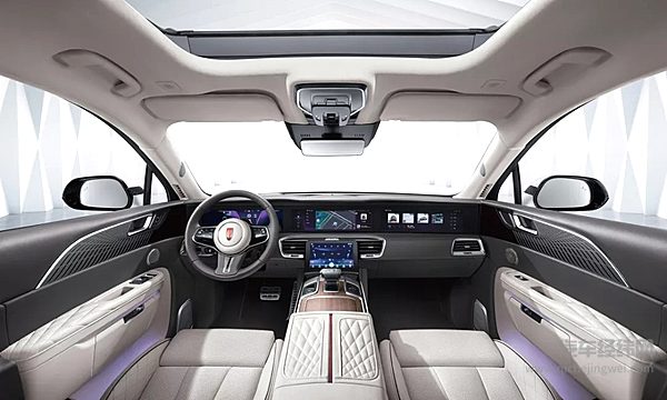 2022年虎年新春行运车型录之红旗E-HS9：自带豪华属性