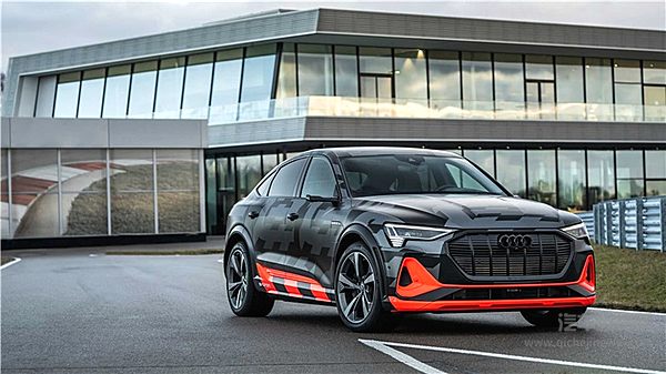 奥迪拥抱新时代 ：A3  Sportback及e-tron家族网络全球首秀   